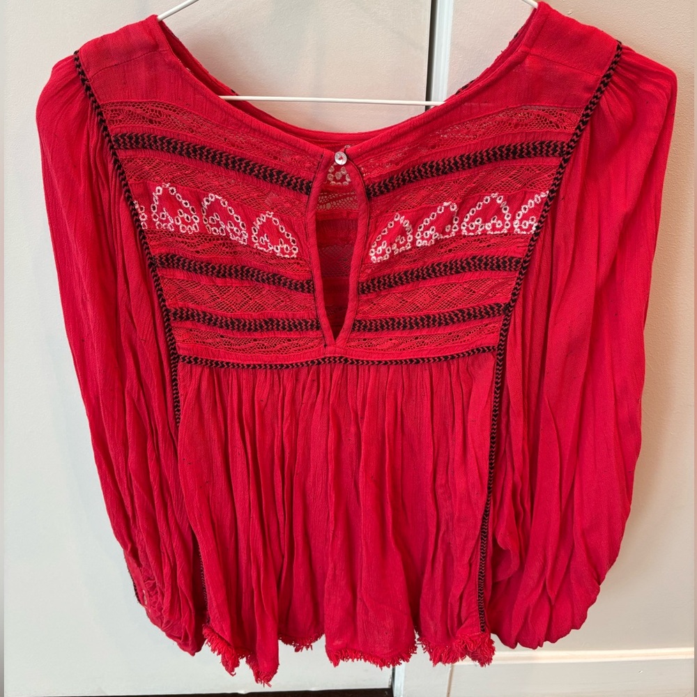 Red Women’s Dress Shirt Size Medium